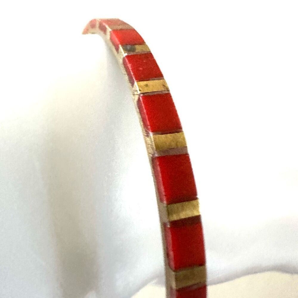 Red and gold tone vintage bangle bracelet - Picture 6 of 7